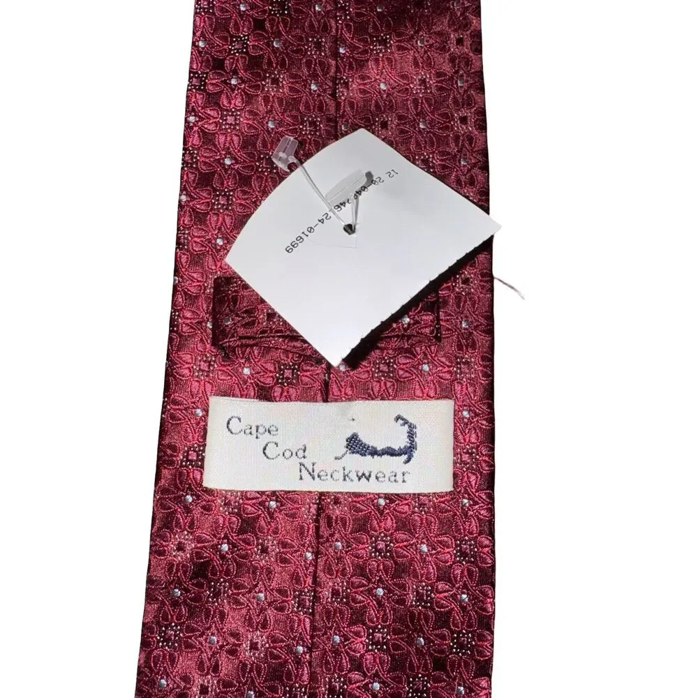 Cape Cod Neckwear Men's 100% Silk Tie ~ Red‎ ~ Floral ~ NEW MSRP: $49.50